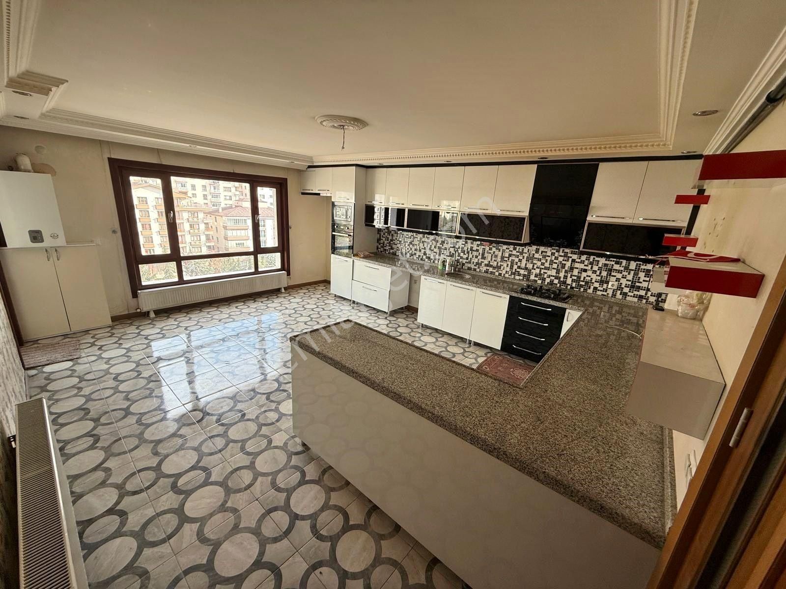 Relax'tan Yozgat Bul.üzeri Geniş Mutfak Asansör Manzaralı Dublex