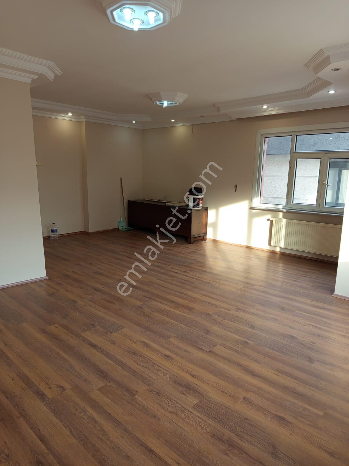 Şiriğnevler Mh Cadde Üzerinde 2+1 Sastılık Daire