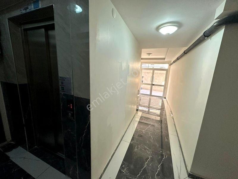 Askeri Hastane Karşısı Geniş 2+1 Arakat Sıfır Daire - Görsel 12
