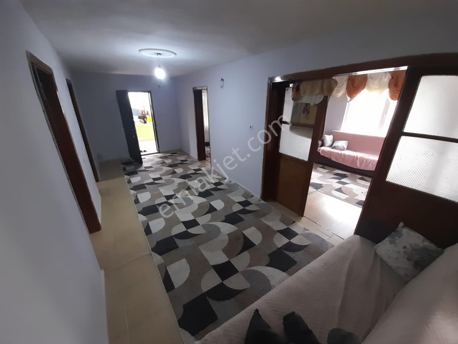 Parstan Kadıköyde 271 M2 Bahçeli Ayrı Mutfak 2+1 Müstakil Ev - Görsel 2