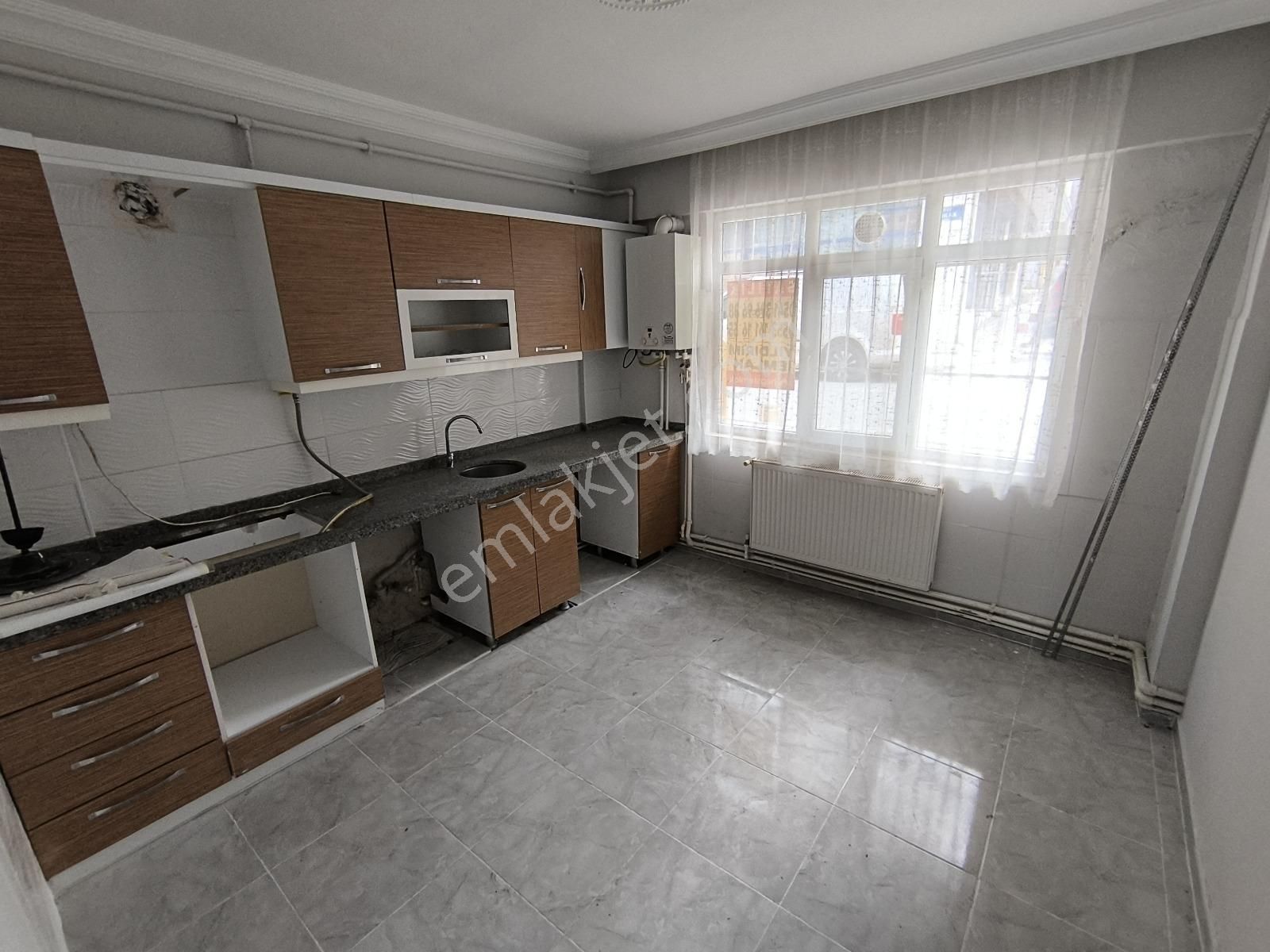 Canik Belediyeevleri'nde Satılık 2+1 Giriş Kat Daire