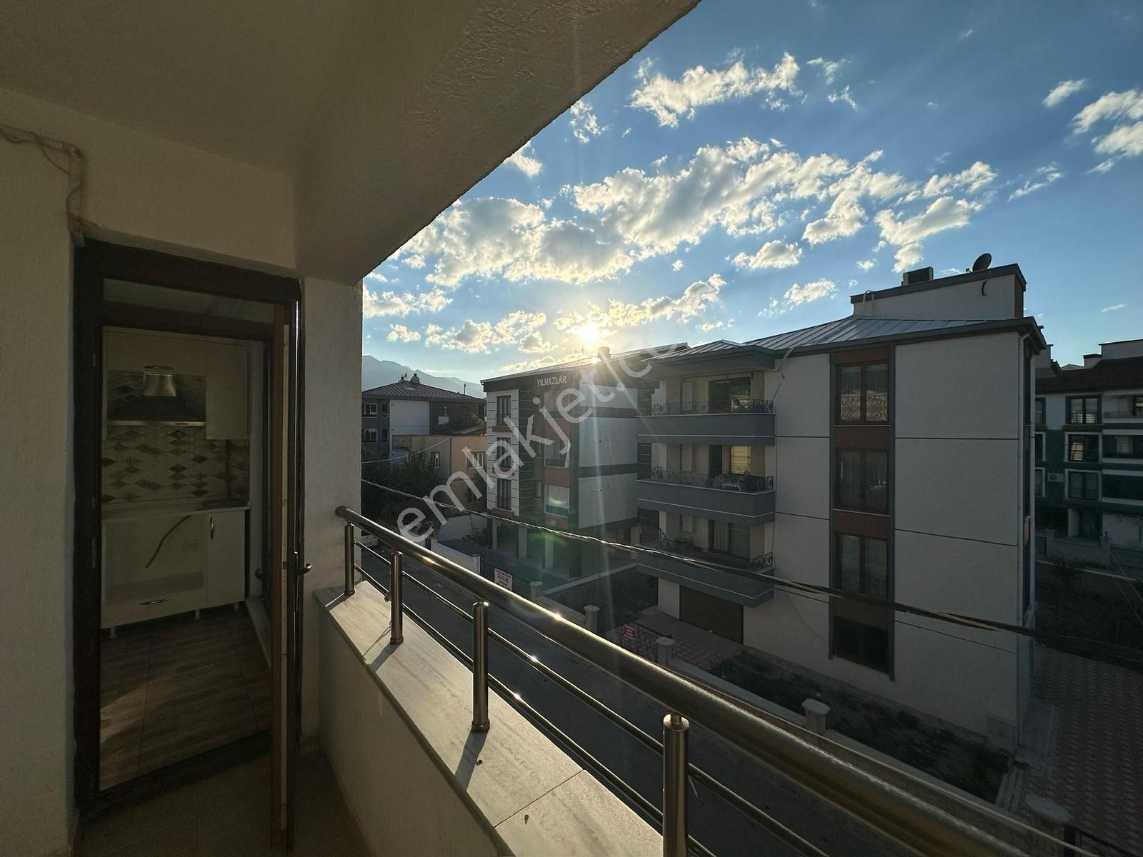 Kestel Kale Mahallesinde Satılık 3+1 Daire