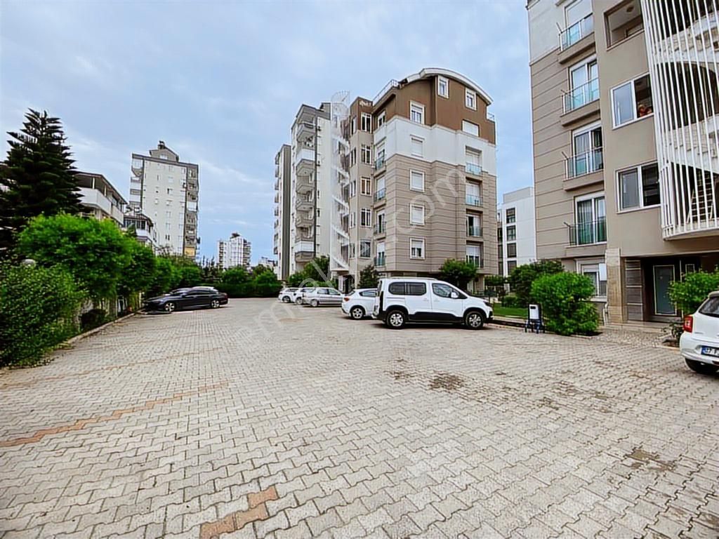 Güzeloba Konutlarında 4+1 Yüzme Havuzlu Sitede Eşyalı Daire - Görsel 13