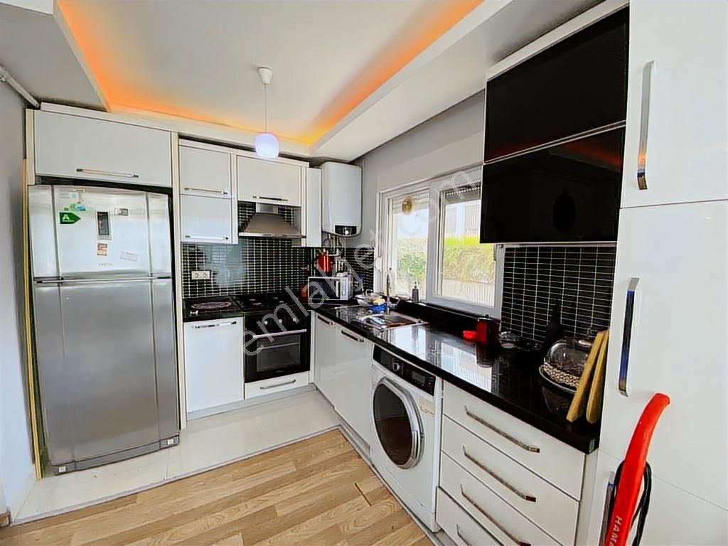 Güzeloba Konutlarında 4+1 Yüzme Havuzlu Sitede Eşyalı Daire - Görsel 7