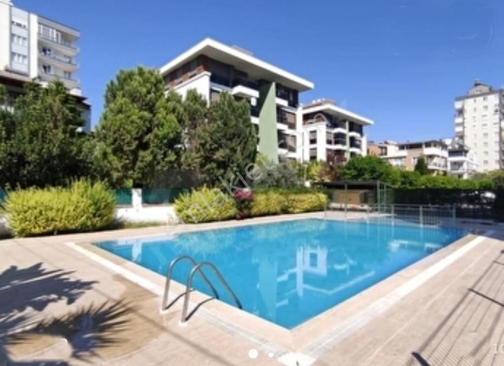 Güzeloba Konutlarında 4+1 Yüzme Havuzlu Sitede Eşyalı Daire - Görsel 18