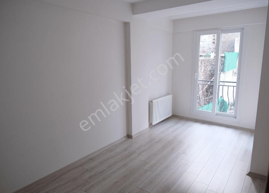 Üçyol Yakını 2+1 5 Yıllık Binada Satılık Daire - Görsel 12