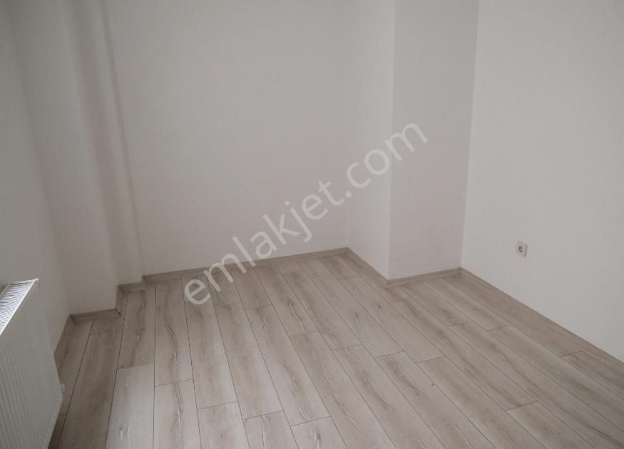 Üçyol Yakını 2+1 5 Yıllık Binada Satılık Daire - Görsel 6