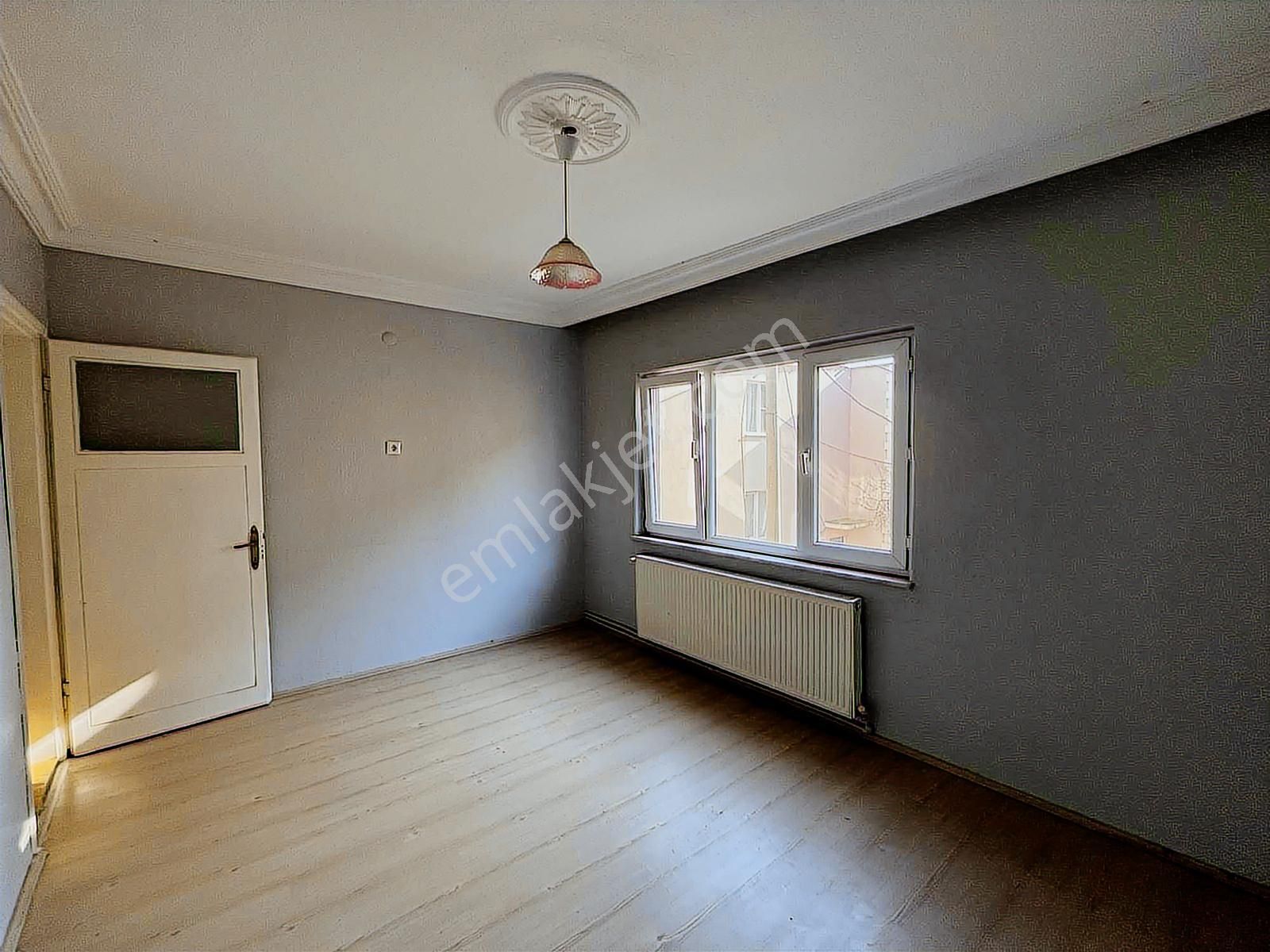 Hasan Basri Çantay Mah. 2+1 Tadilatlı Daire - Görsel 23