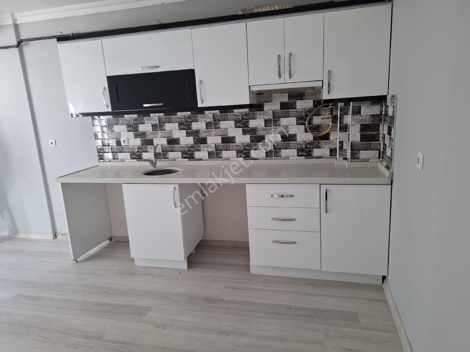 Sahibinden Kiralıkasansörlü-arakat 1+1 Daire Şirintepe Mahallesi