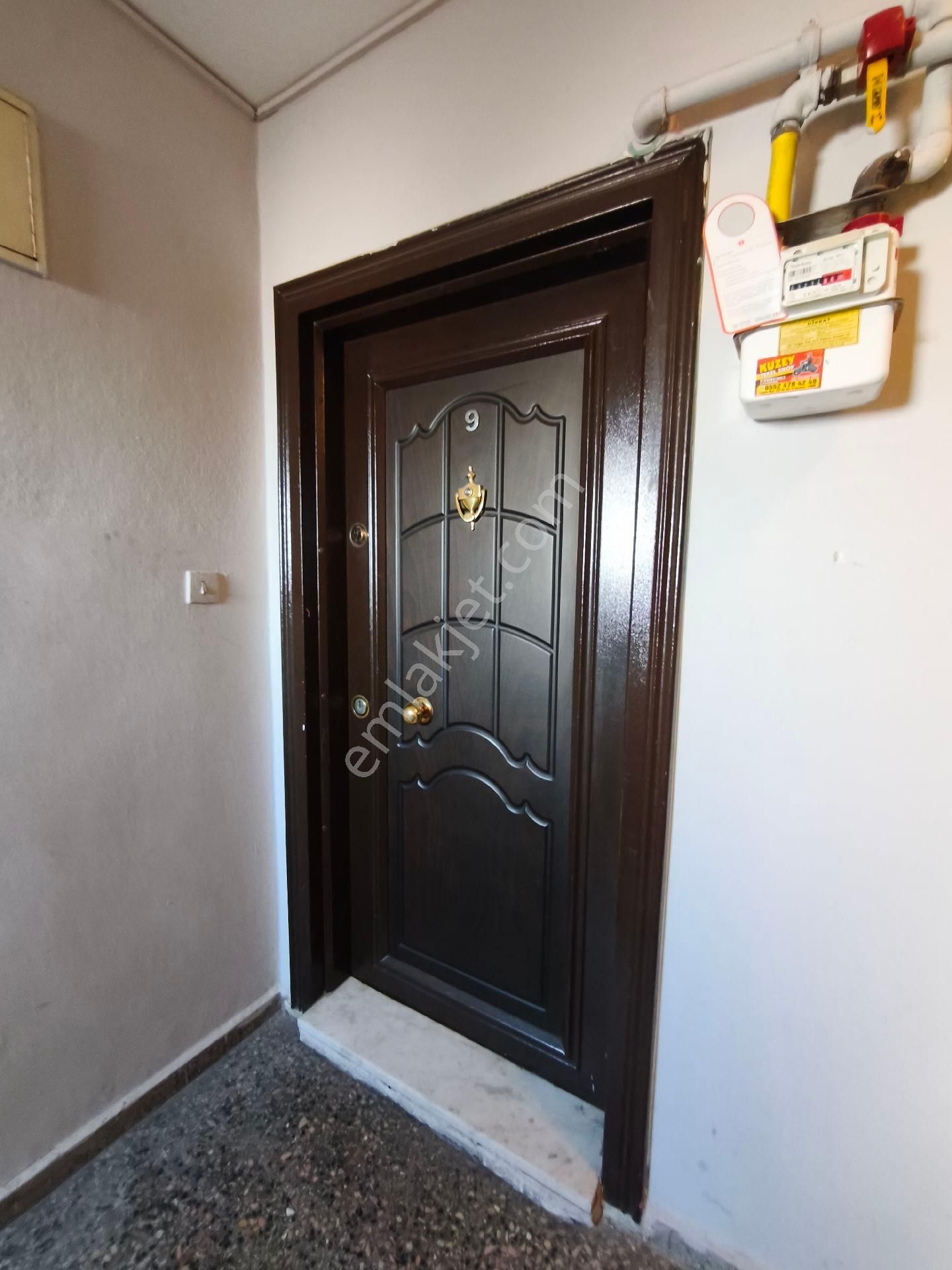 Bornova Merkezde Arakat 3+1 Kiralık Daire - Görsel 22