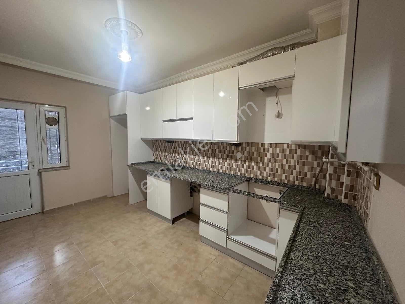 Emek Mahallesi Albayrak Cad. Yakını Arakat Kiralık 3+1 Daire - Görsel 13