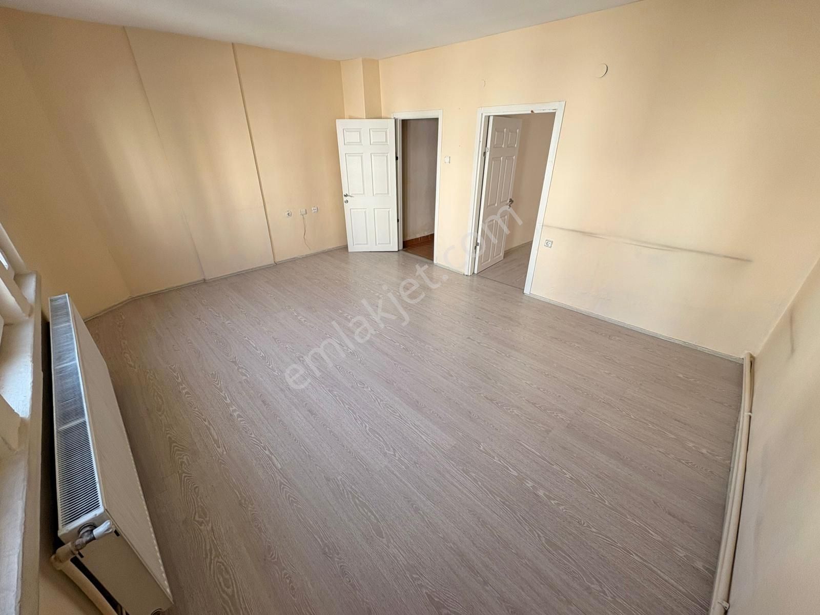 "plevne'nin Merkezinde 2+1 Ara Kat Ön Cephe'de %70 Kredi İmkanı" - Görsel 10