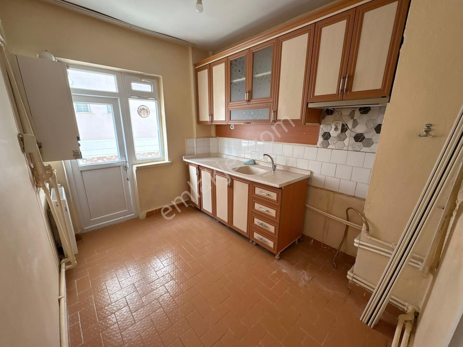 "plevne'nin Merkezinde 2+1 Ara Kat Ön Cephe'de %70 Kredi İmkanı" - Görsel 11