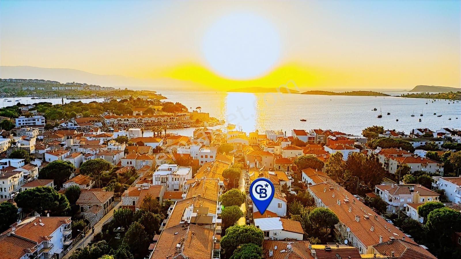 Eski Foça'da Satılık Tescilli Tarihi Müstakil Taş Ev - Görsel 10