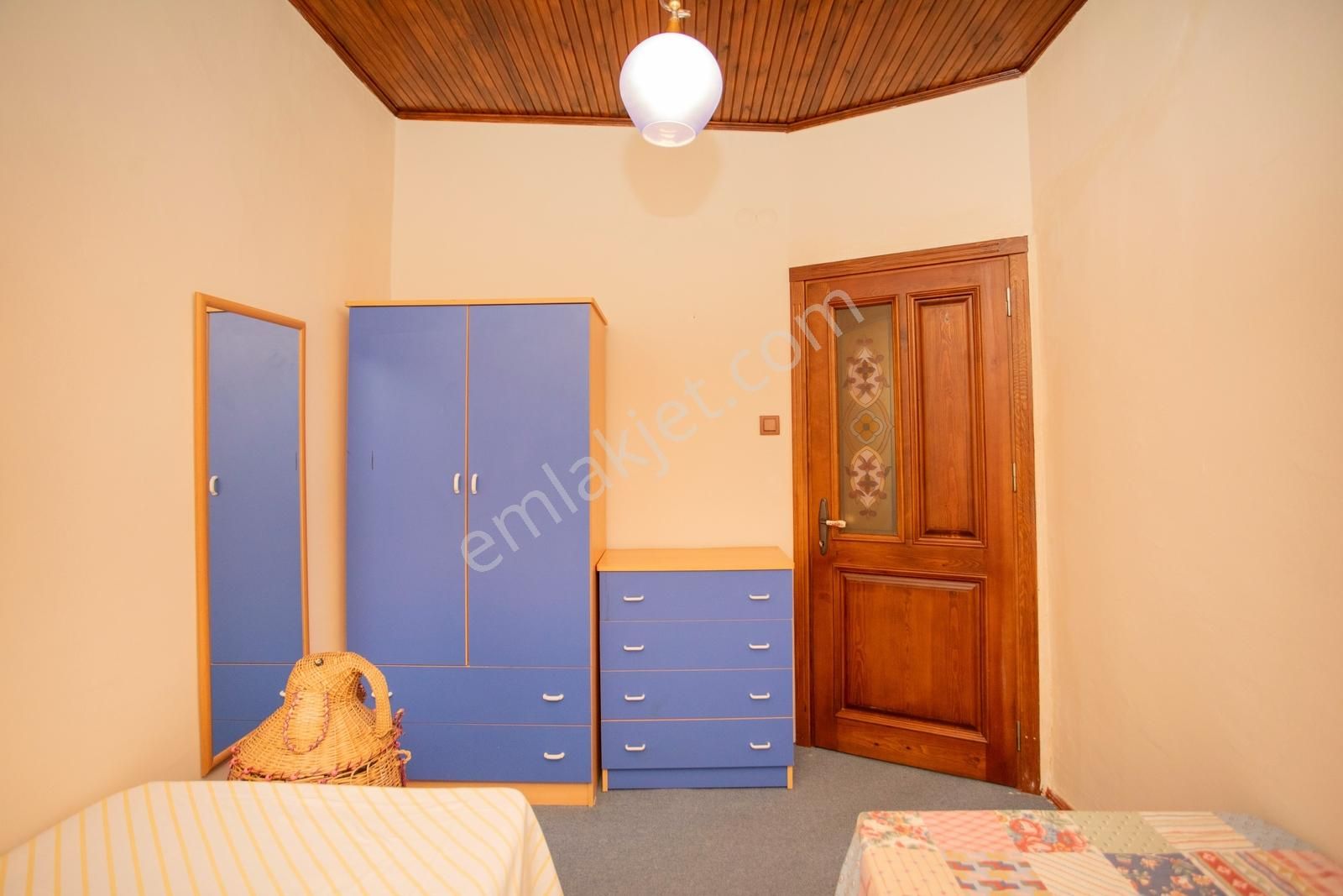 Eski Foça'da Satılık Tescilli Tarihi Müstakil Taş Ev - Görsel 21