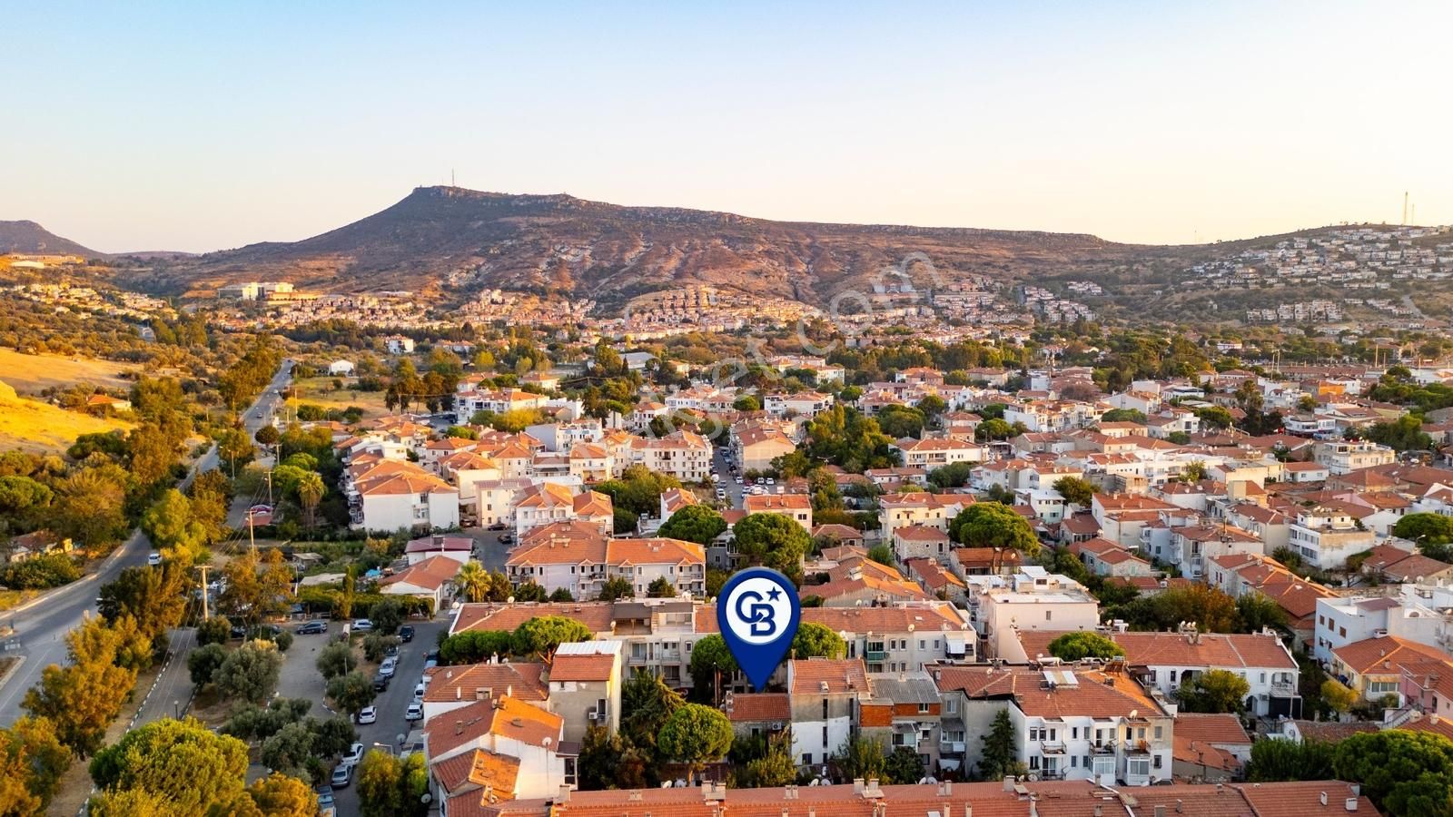 Eski Foça'da Satılık Tescilli Tarihi Müstakil Taş Ev - Görsel 19