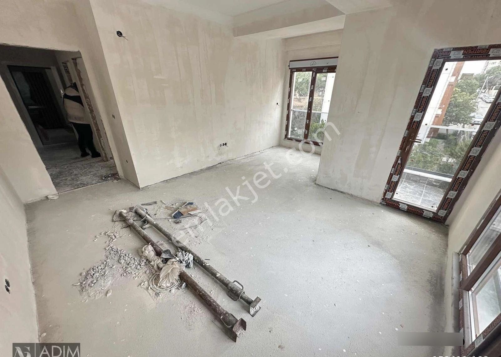 Subayevleri'nde,k.otoparklı,sıfır 2+1 Balkonlu,3.kat Köşe Bina!!