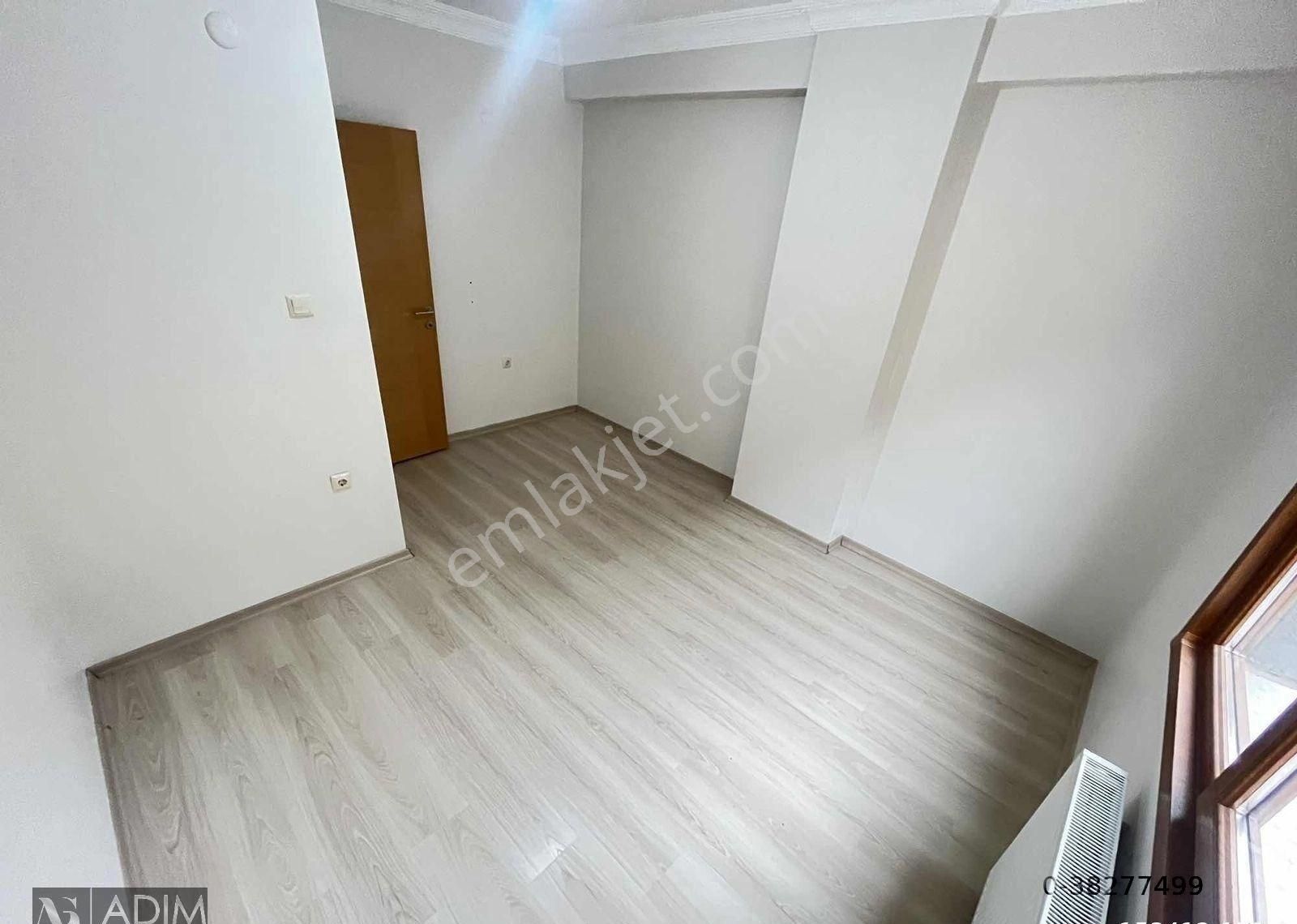 Adım'dan, Caddeye Paralel, Ayrı Mutfaklı, Balkonlu, Tertemiz 2+1 - Görsel 16