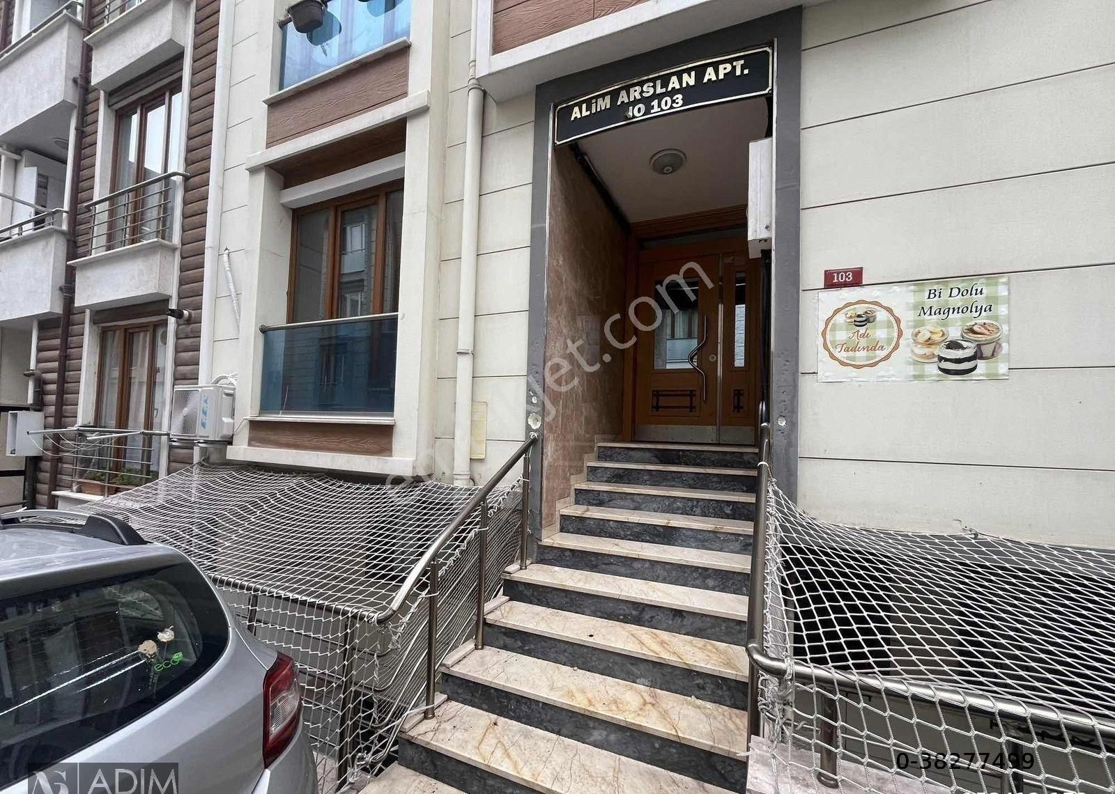 Adım'dan, Caddeye Paralel, Ayrı Mutfaklı, Balkonlu, Tertemiz 2+1 - Görsel 14