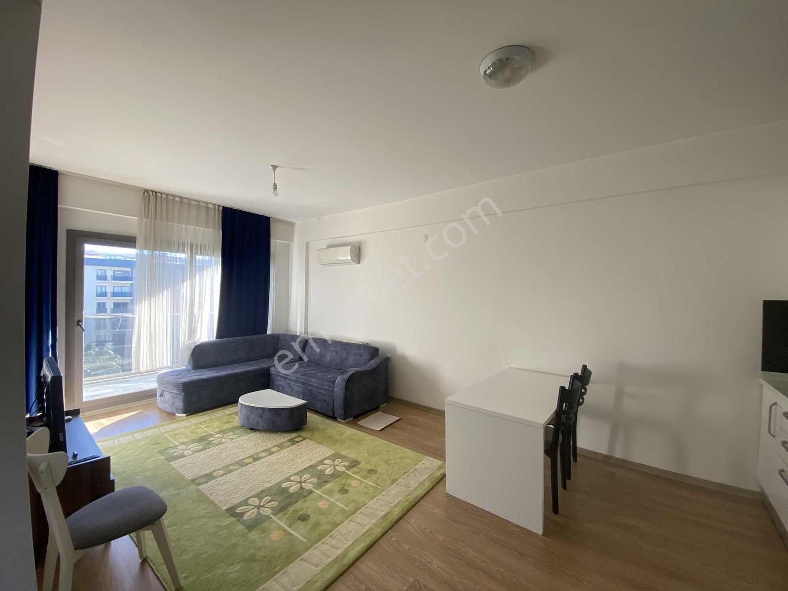 Torbalı Yedieylül Mah Havuzlu Site Kiralık Full Eşyalı 1+1 Daire