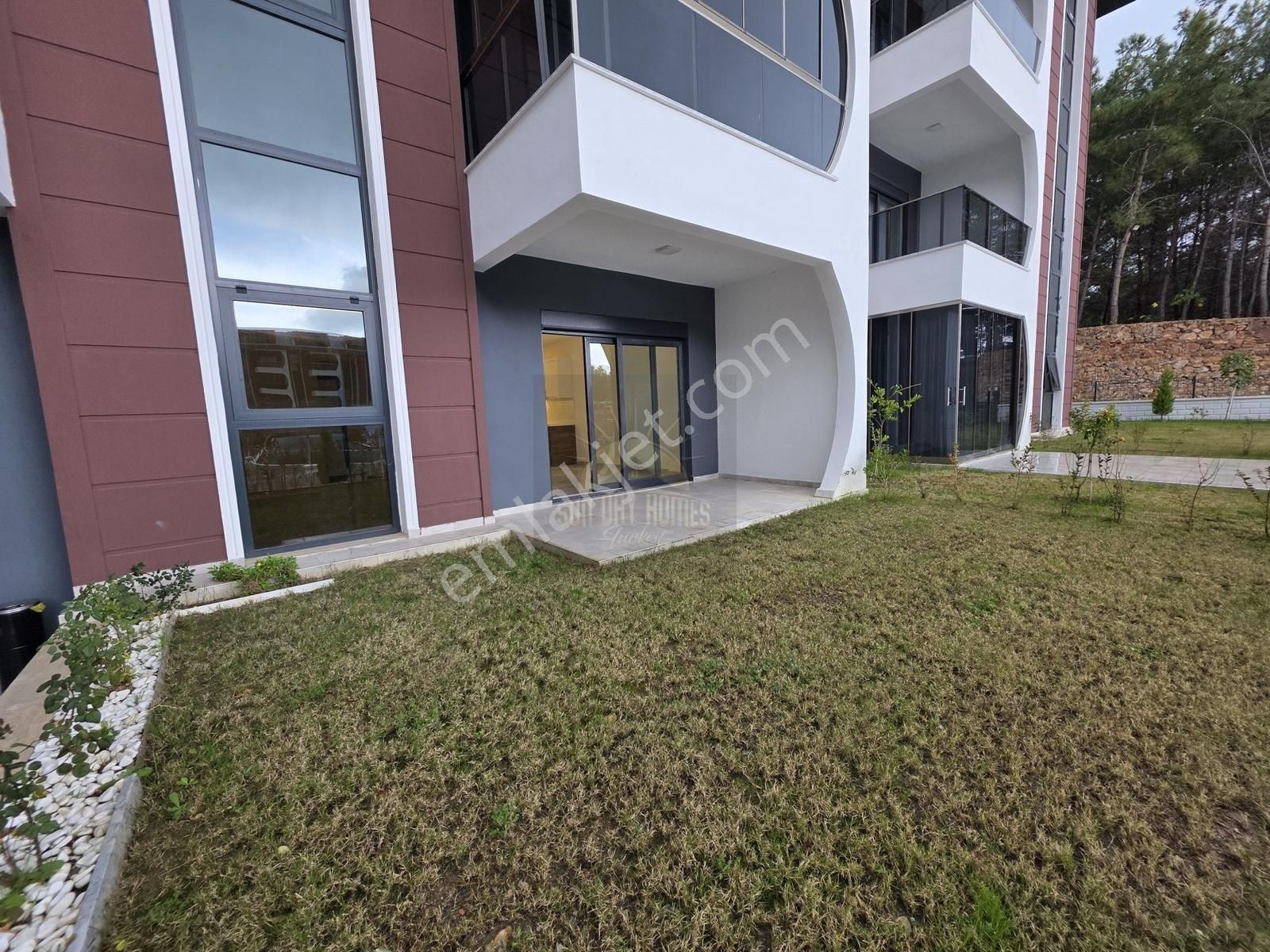 Avsallarda Denize Sadece 500m Mesafede,bahçeli 1+1satılık Daire - Görsel 13