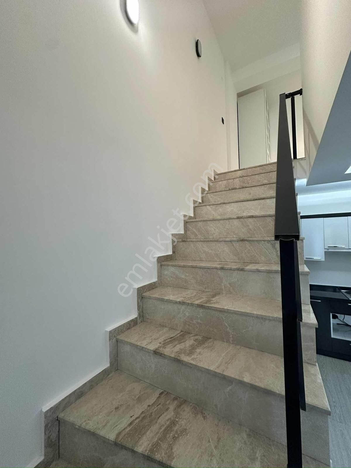 Bulut Emlak'tan Vita Loft Sitesinde Özel Yapım Havuzlu Lüxx 1+1 - Görsel 2