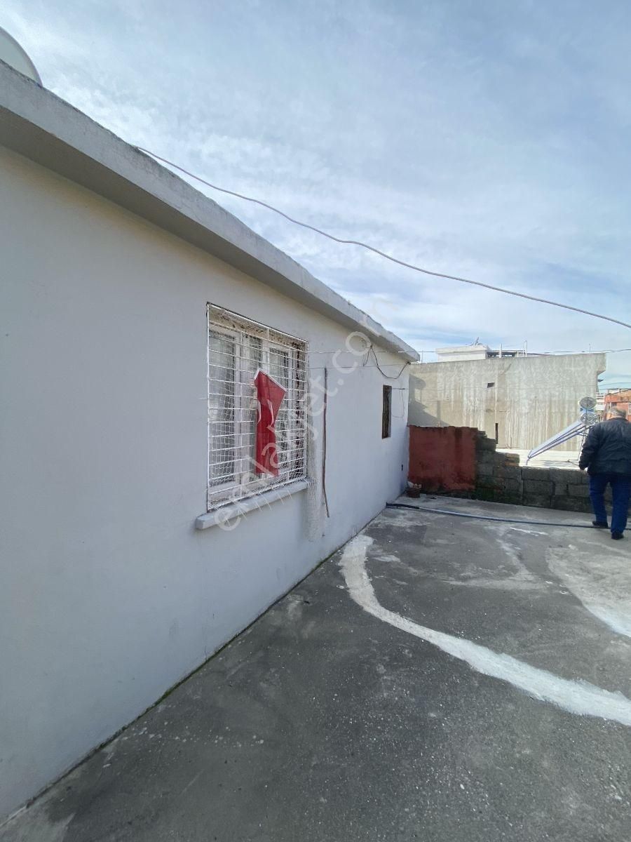 Tellidere Mahallesinde 2,5 Katlı Bahçeli Satılık Ev - Görsel 18