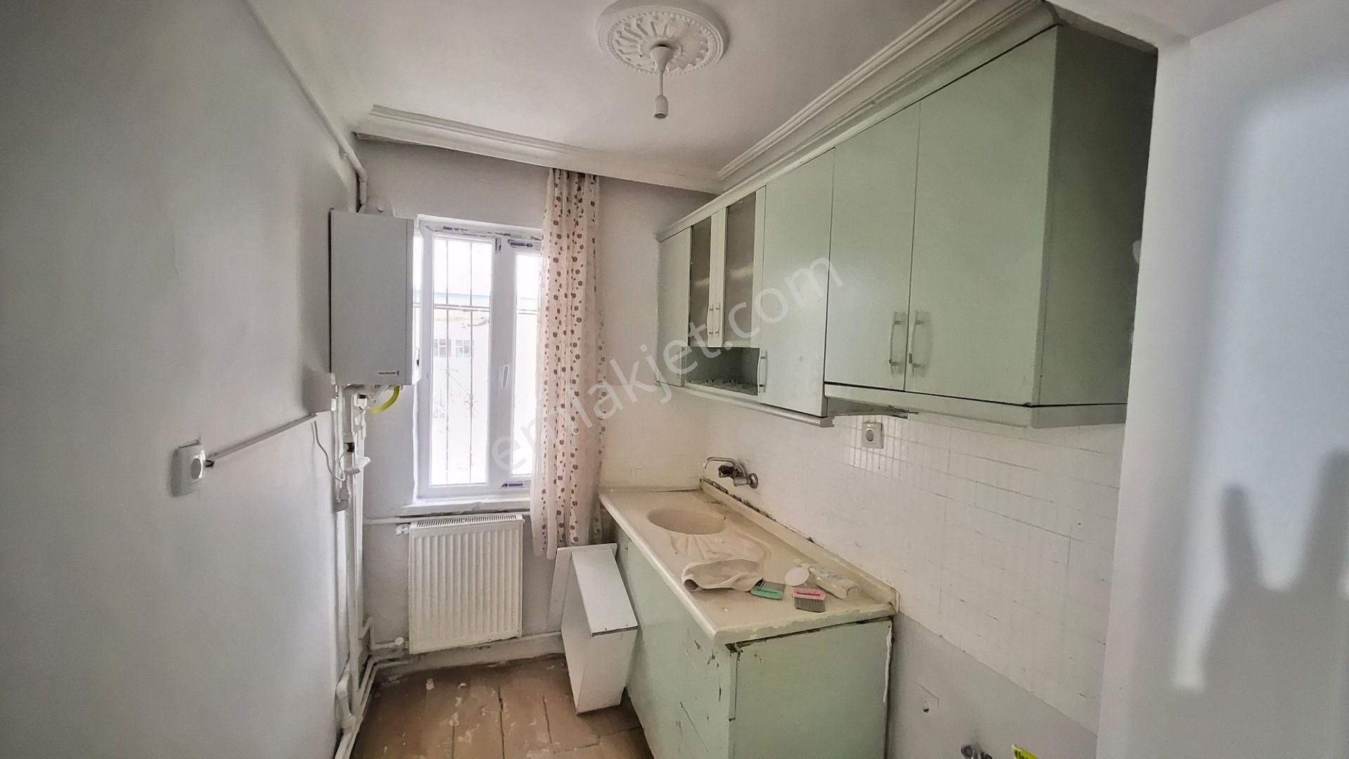 Kent Emlak'tan Abidin Paşada 2+1 Kot-2 De Yapılı Kiralık Daire - Görsel 6