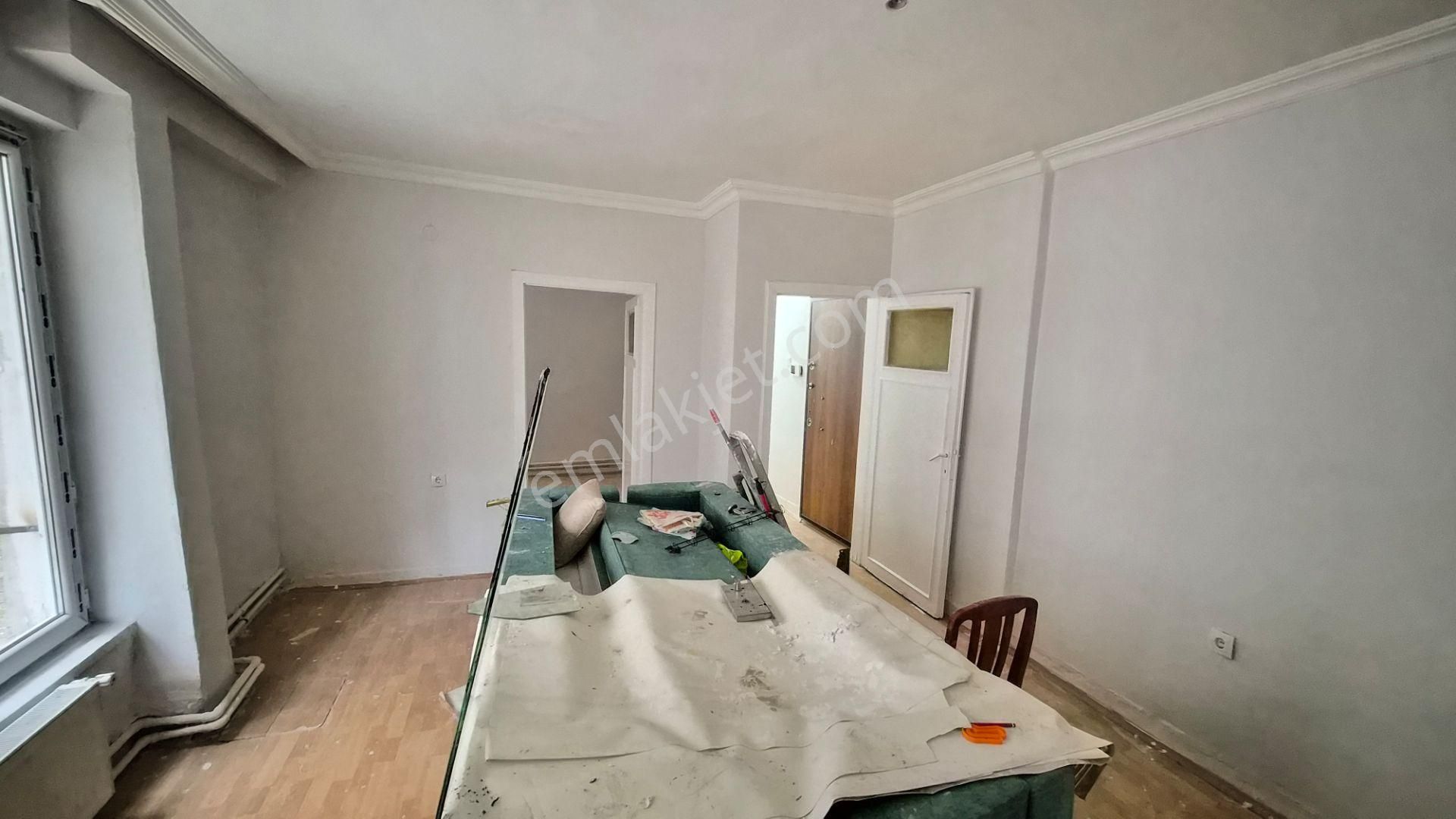 Kent Emlak'tan Abidin Paşada 2+1 Kot-2 De Yapılı Kiralık Daire - Görsel 3