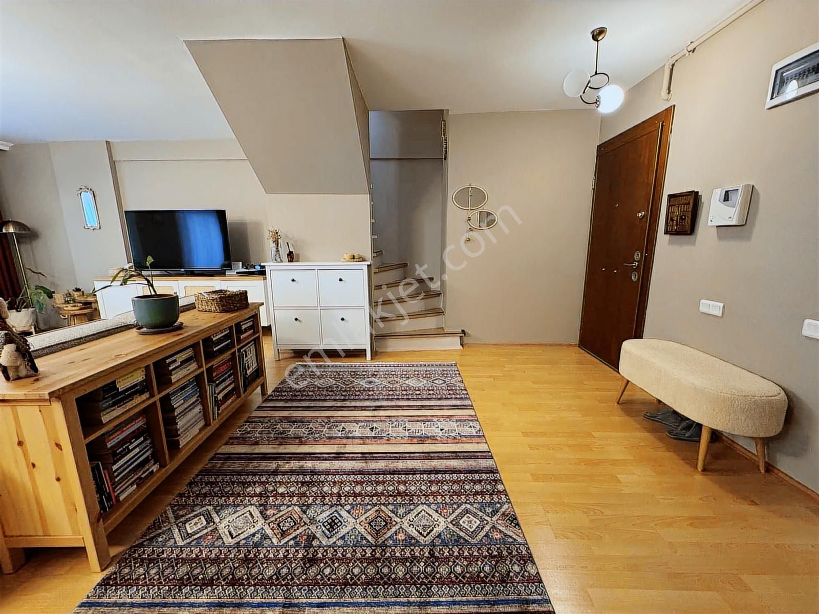 Merkezi Konum Görülmemiş Genişlikte 4+1 Çift Banyo Çift Mutfak - Görsel 4