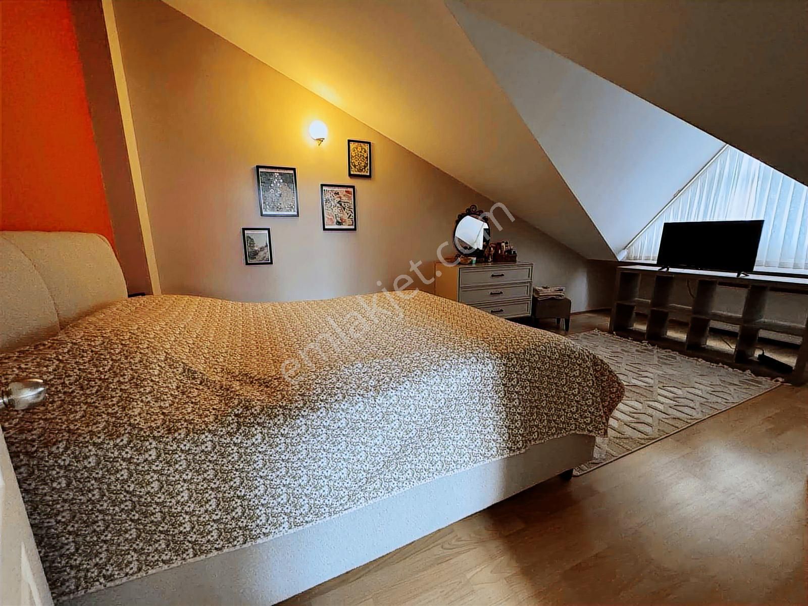 Merkezi Konum Görülmemiş Genişlikte 4+1 Çift Banyo Çift Mutfak - Görsel 28