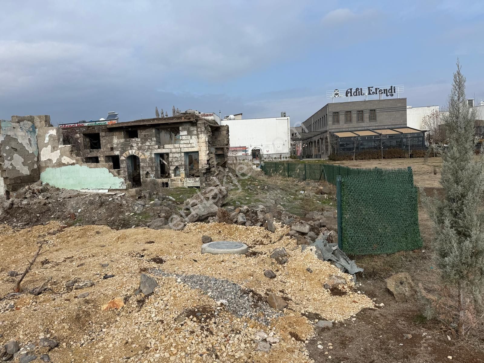 4 Ayaklı İle Arapşeh Cami Arasında1 Tanesi 160 Mt 2 1 Tanesi 90 Mt 2 160 Mt 2 Olan 15 Mlyn90 Mt 2 - Görsel 5