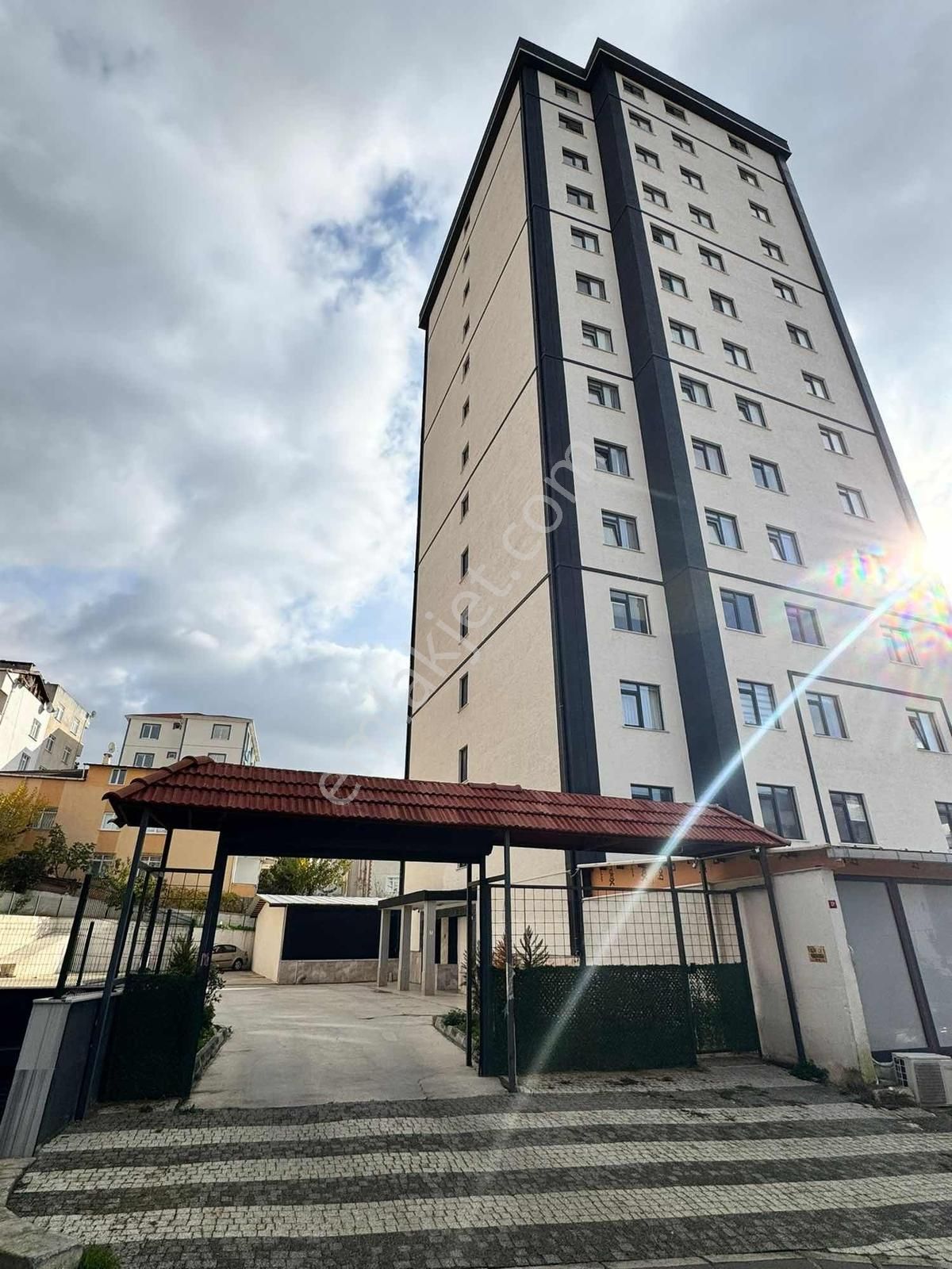 Kartal Cumhuriyet Mah. Metroya 10 Dakika 3+1 Satılık Daire - Görsel 16
