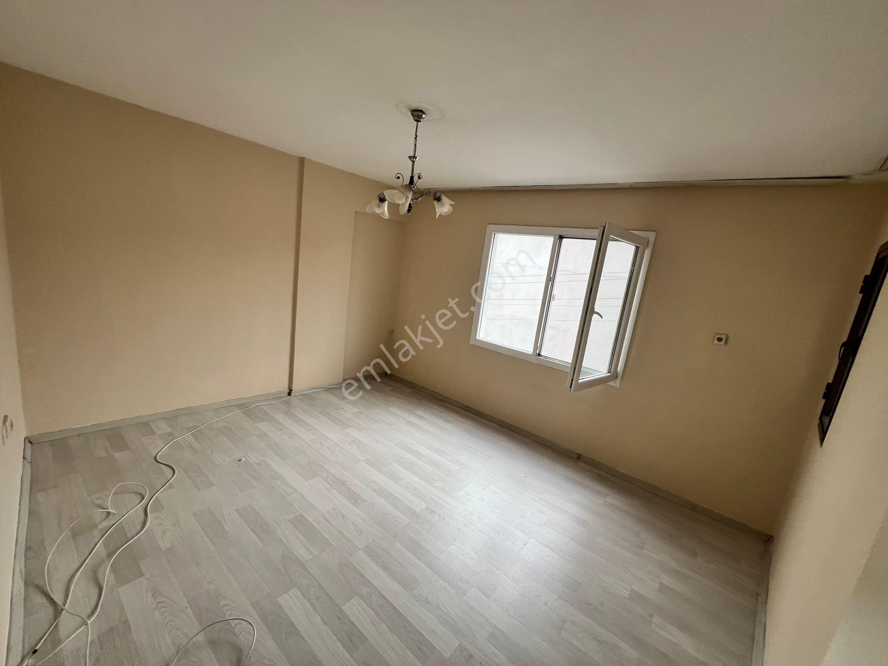 Eşrefpaşa Evlendirme Dairesine Yakın 1 + 1 Kiralık Daire - Görsel 8