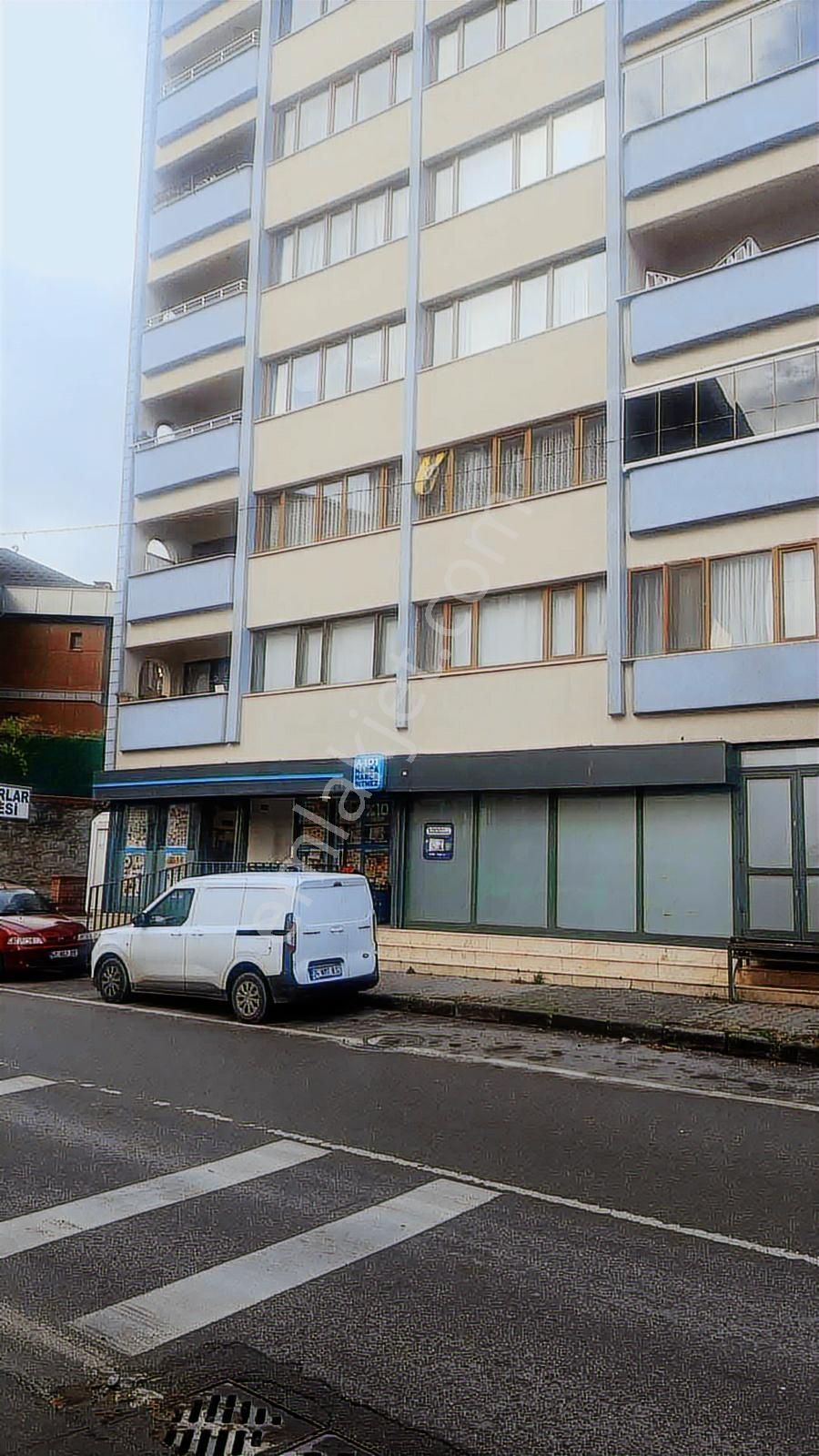 Kartal Ana Cadde Kurumsal Kiracılı 250 M2 Satılık Dükkan - Görsel 2