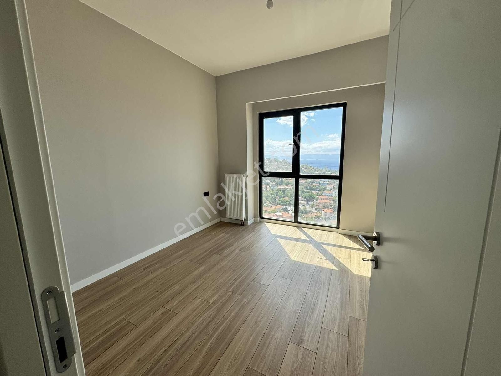 Kartal Dünya Şehir 3+1 Kiralık Deniz Manzaralı Site İçi - Görsel 24