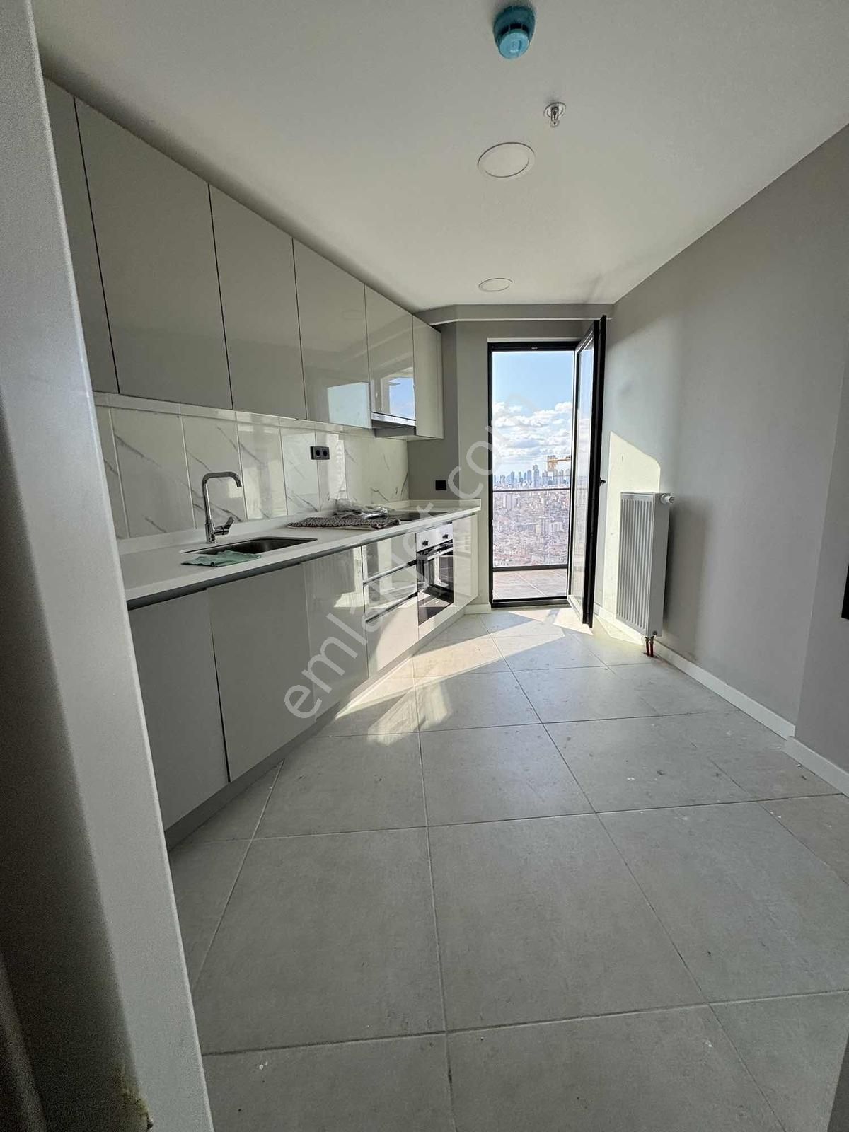 Kartal Dünya Şehir 3+1 Kiralık Deniz Manzaralı Site İçi - Görsel 18