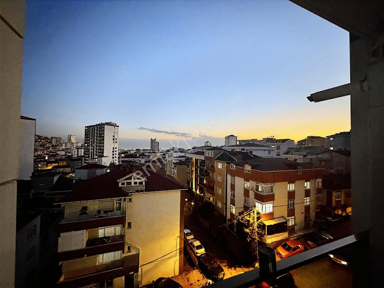 Kartal Hürriyet Mah Satılık 2+1 Deniz Manzaralı Site İçinde - Görsel 8