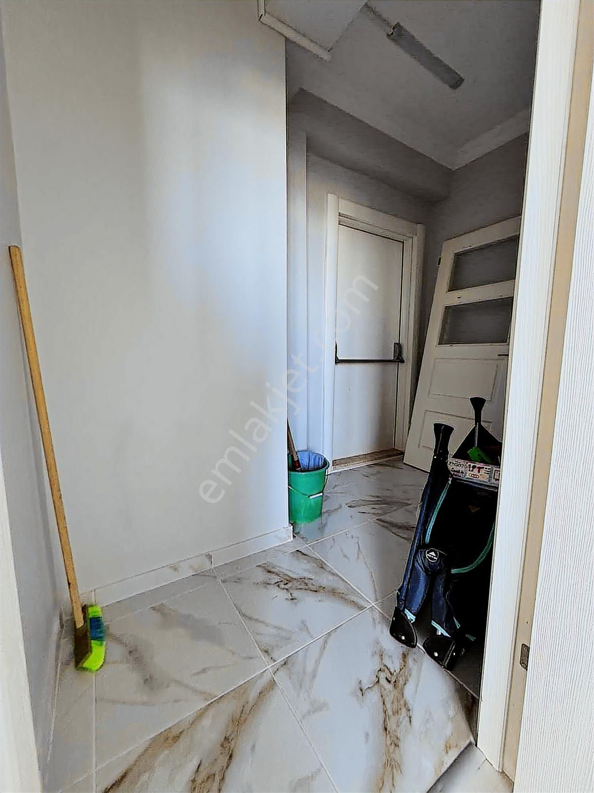 Kartal 2+1 Kiralık Daire Metro 5 Dk Deniz Manzaralı Site İçi - Görsel 9