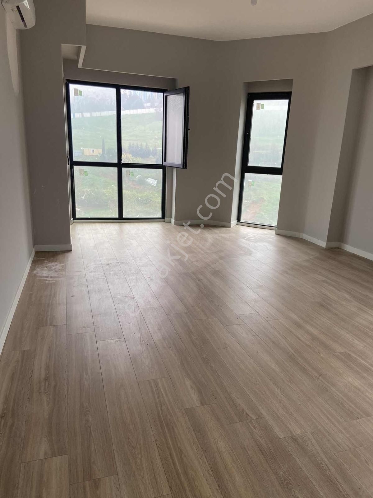 Kartal Dünya Şehir Deniz Manzara 2+1 Kiralık Site Ebeveyn Banyo - Görsel 14