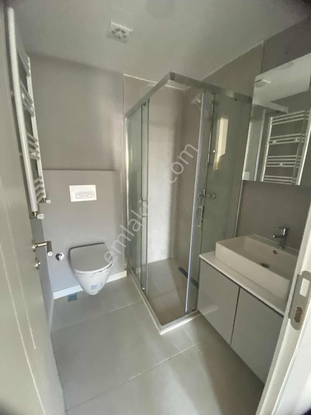 Kartal Dünya Şehir Deniz Manzara 2+1 Kiralık Site Ebeveyn Banyo - Görsel 2