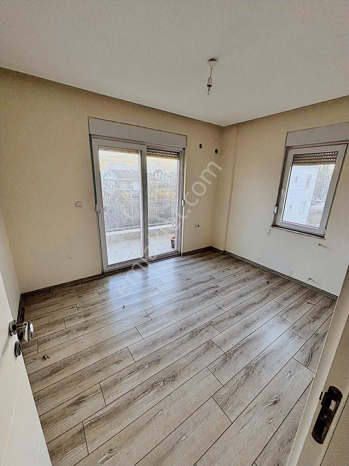 Döşemealtı Bahçeyaka Merkezi Konumda 3+1 Kiralık Daire - Görsel 5