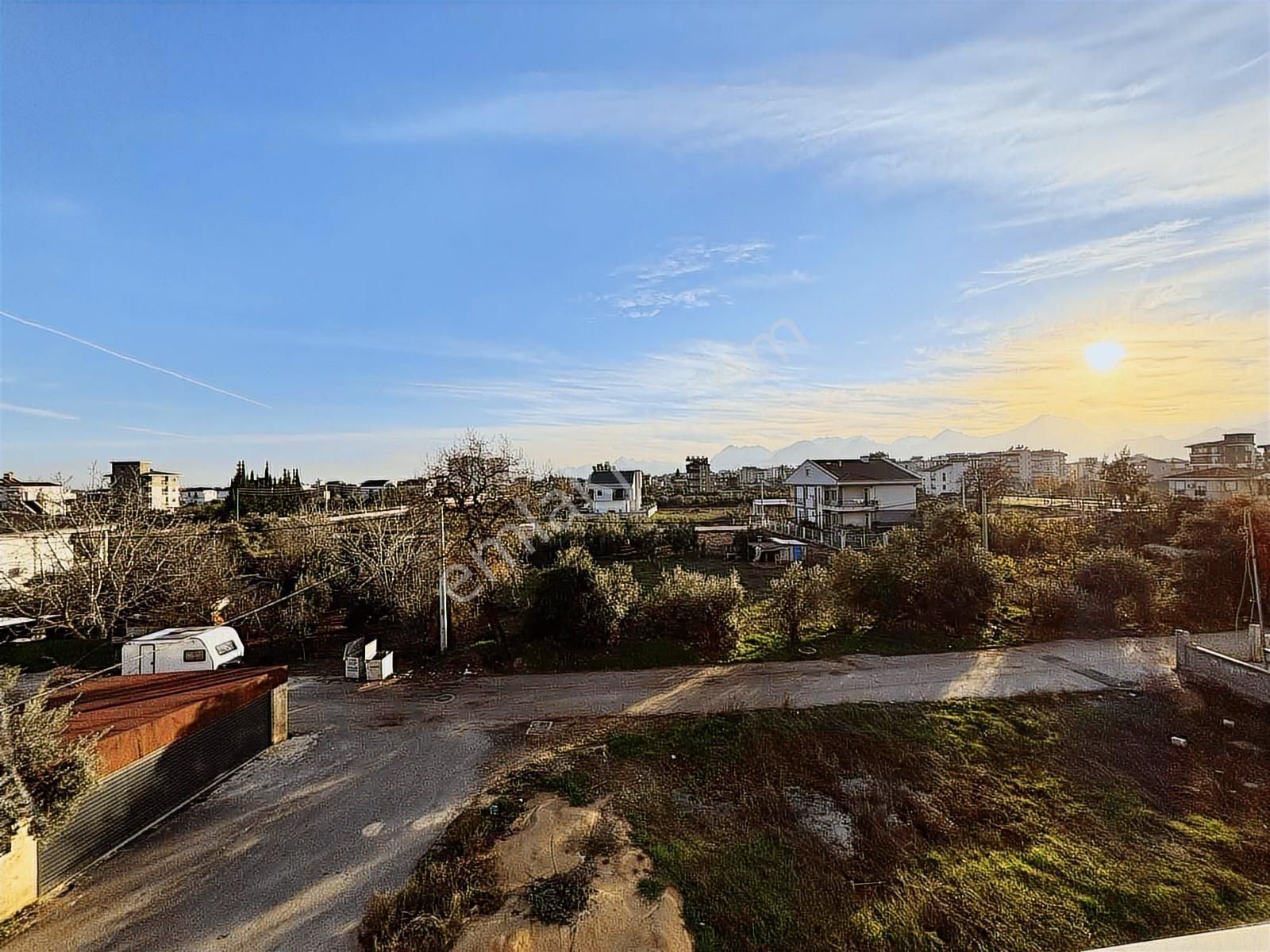 Döşemealtı Bahçeyaka Merkezi Konumda 3+1 Kiralık Daire - Görsel 7