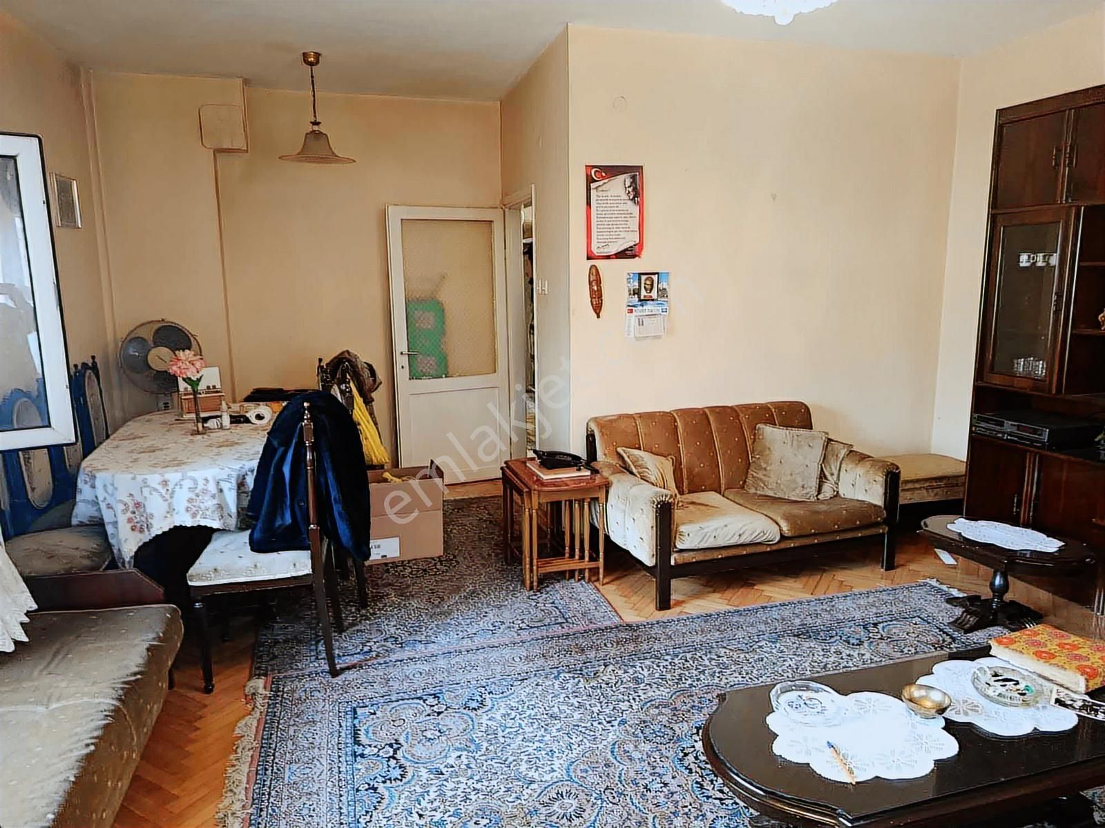Ecem Emlaktan Kocamustafapaşa Da Merkezi Köşe 120m2 1 Ara Kat - Görsel 17