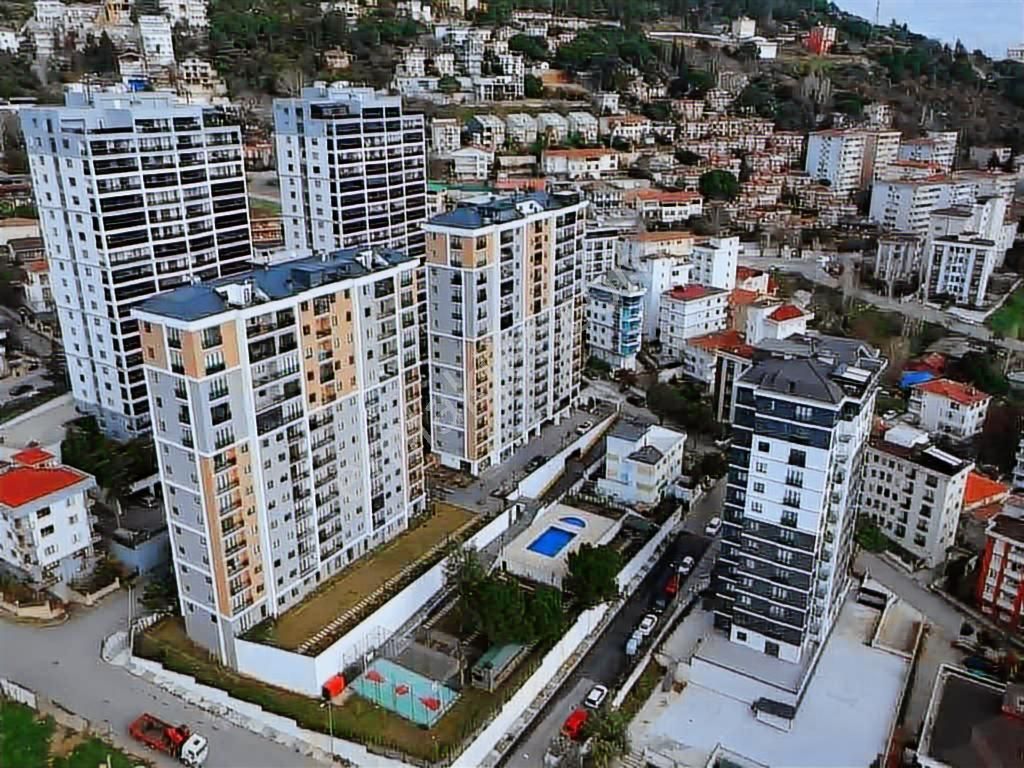 Kartal Site İçi Deniz Manzara 2+1 Havuzlu Eşyalı Satılık Daire
