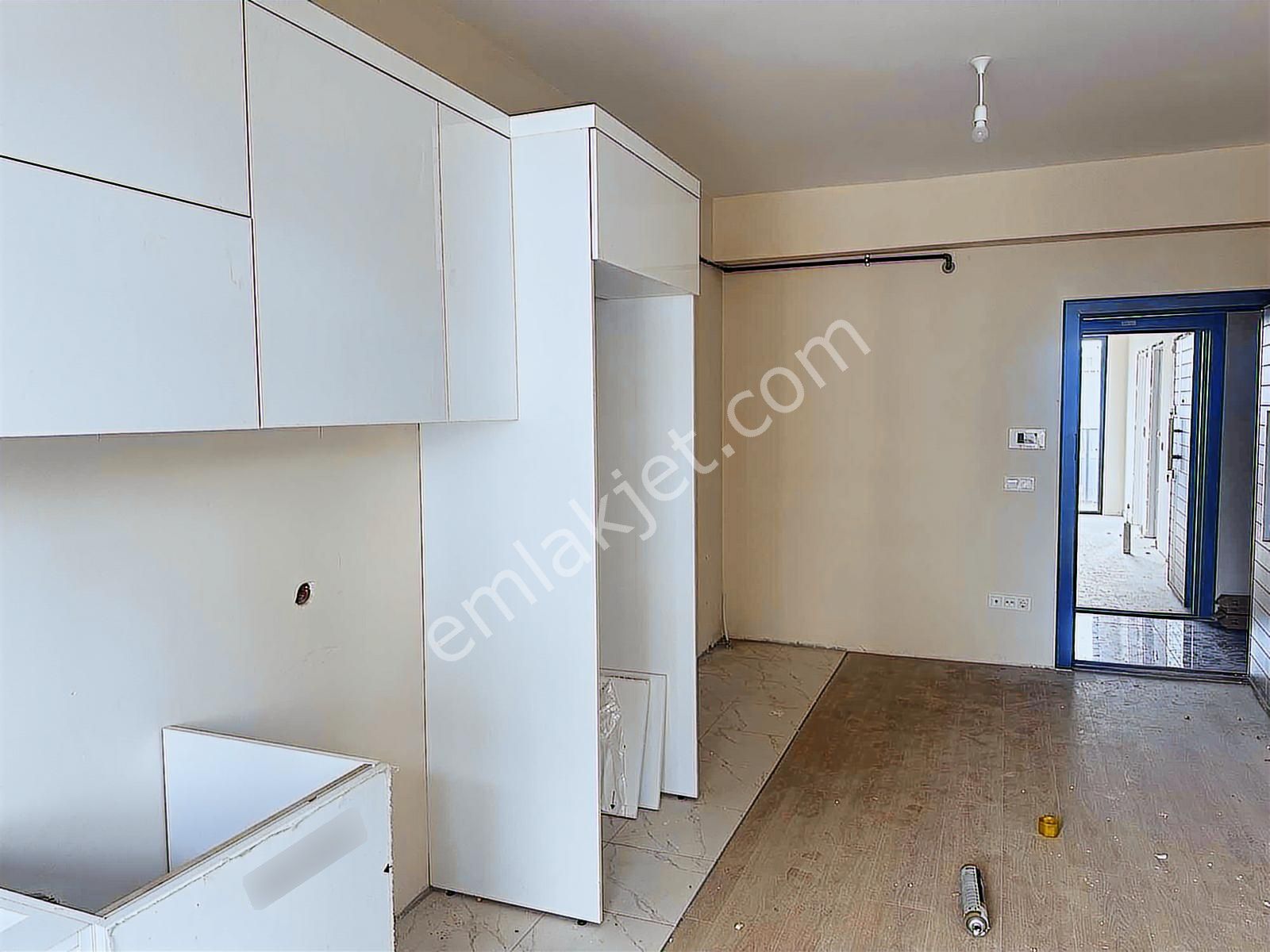 Pendik E5 Yan Yolda Site İçinde Satılık 2+1 Sıfır Daire - Görsel 11