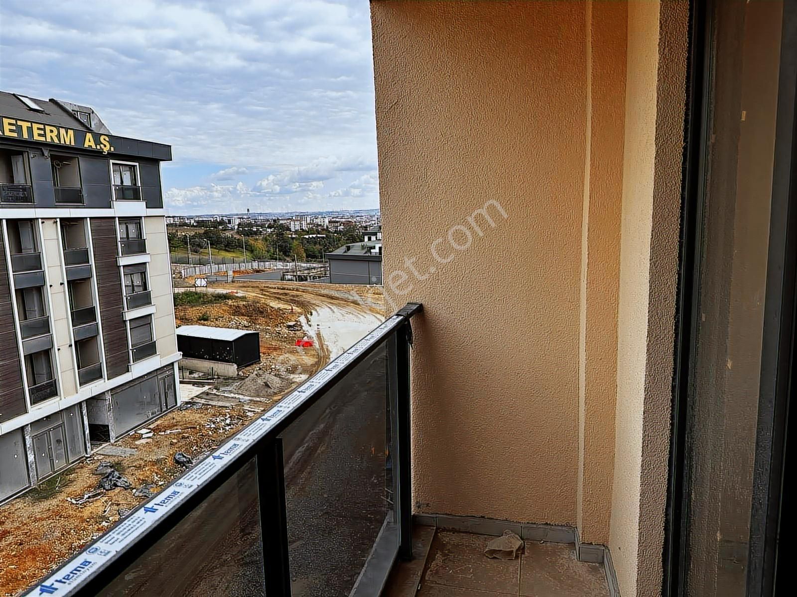 Pendik E5 Yan Yolda Site İçinde Satılık 2+1 Sıfır Daire - Görsel 12