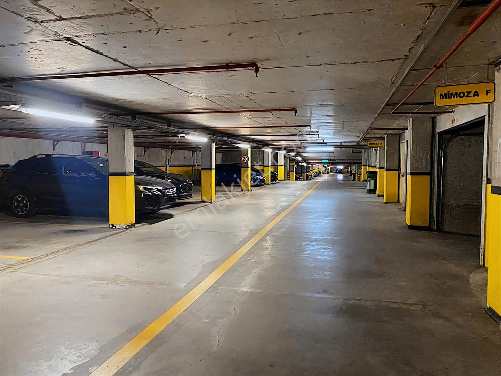 Sinpaş Central Life Sitesinde Kiralık 4+1 Bahçe Dubleksi - Görsel 31