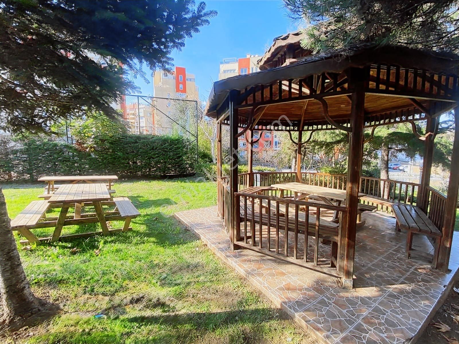 Sinpaş Central Life Sitesinde Kiralık 4+1 Bahçe Dubleksi - Görsel 32