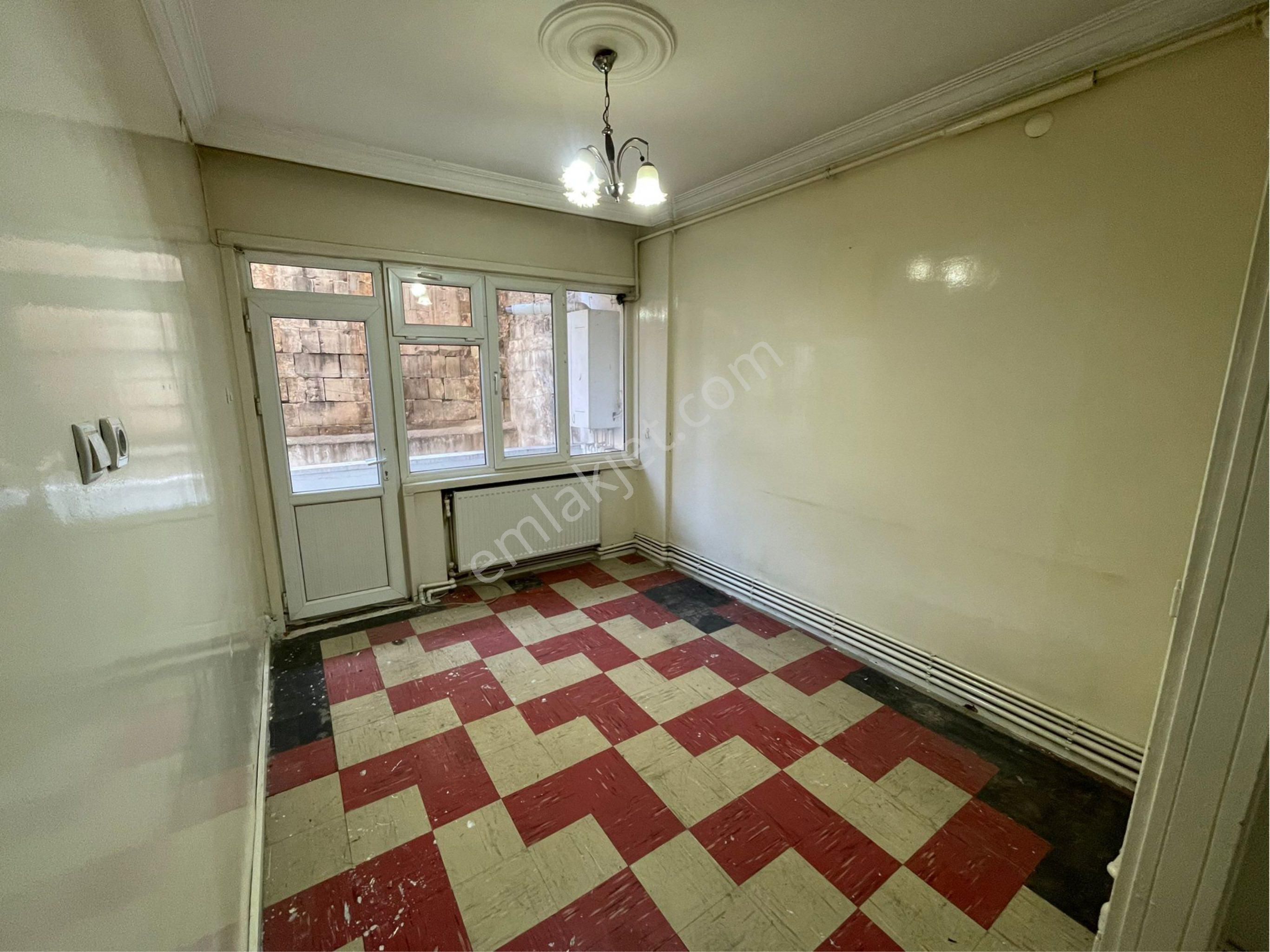 Mert Emlak27den Akyol Mahallesinde Satılık 2+1 İskanlı Mesken Tapu Daire - Görsel 7